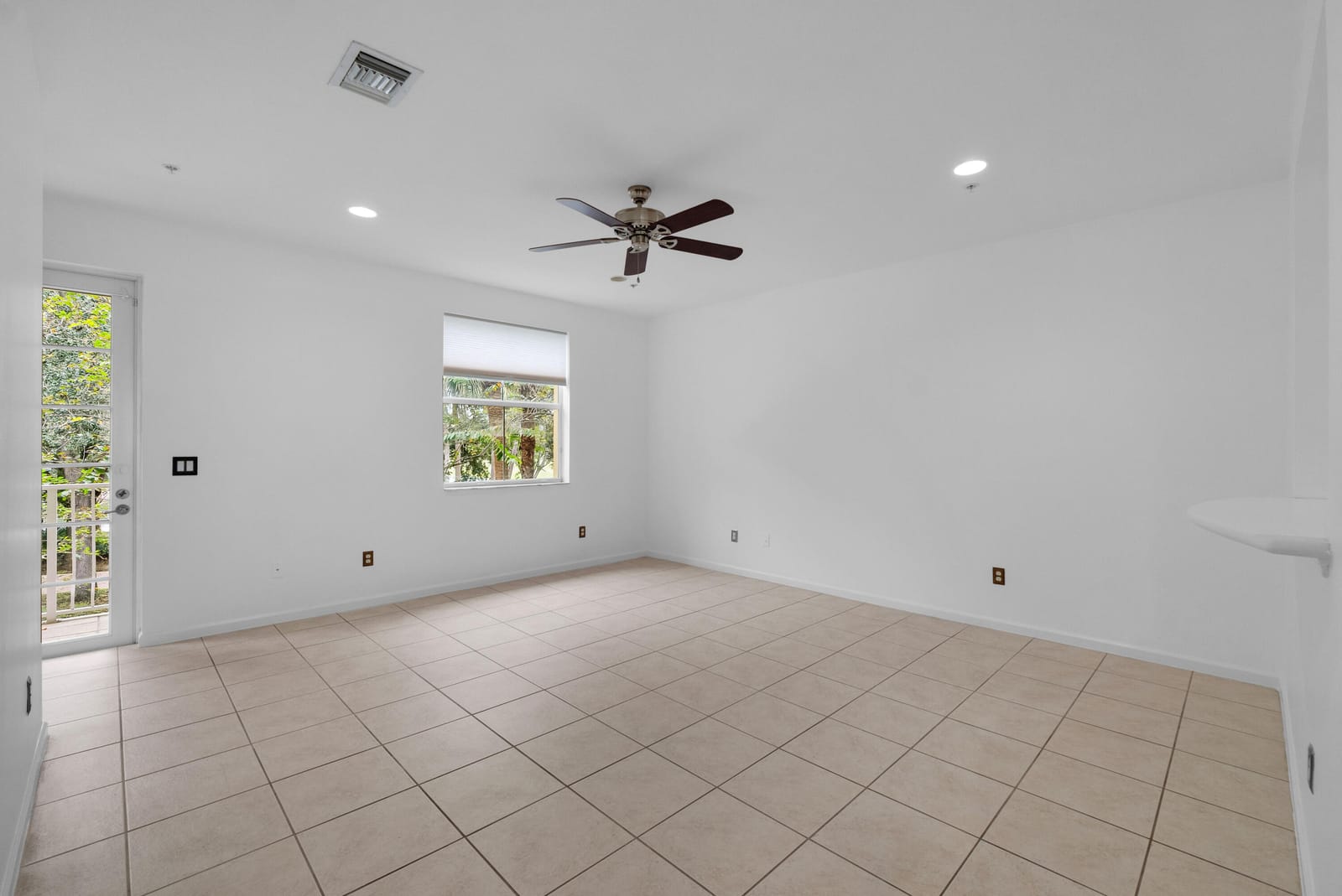 3933 MONARCH Lane, Coconut Creek, FL 33073 photo 24