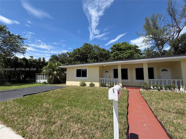 335 NE 168th Street 335, North Miami Beach, FL 33162