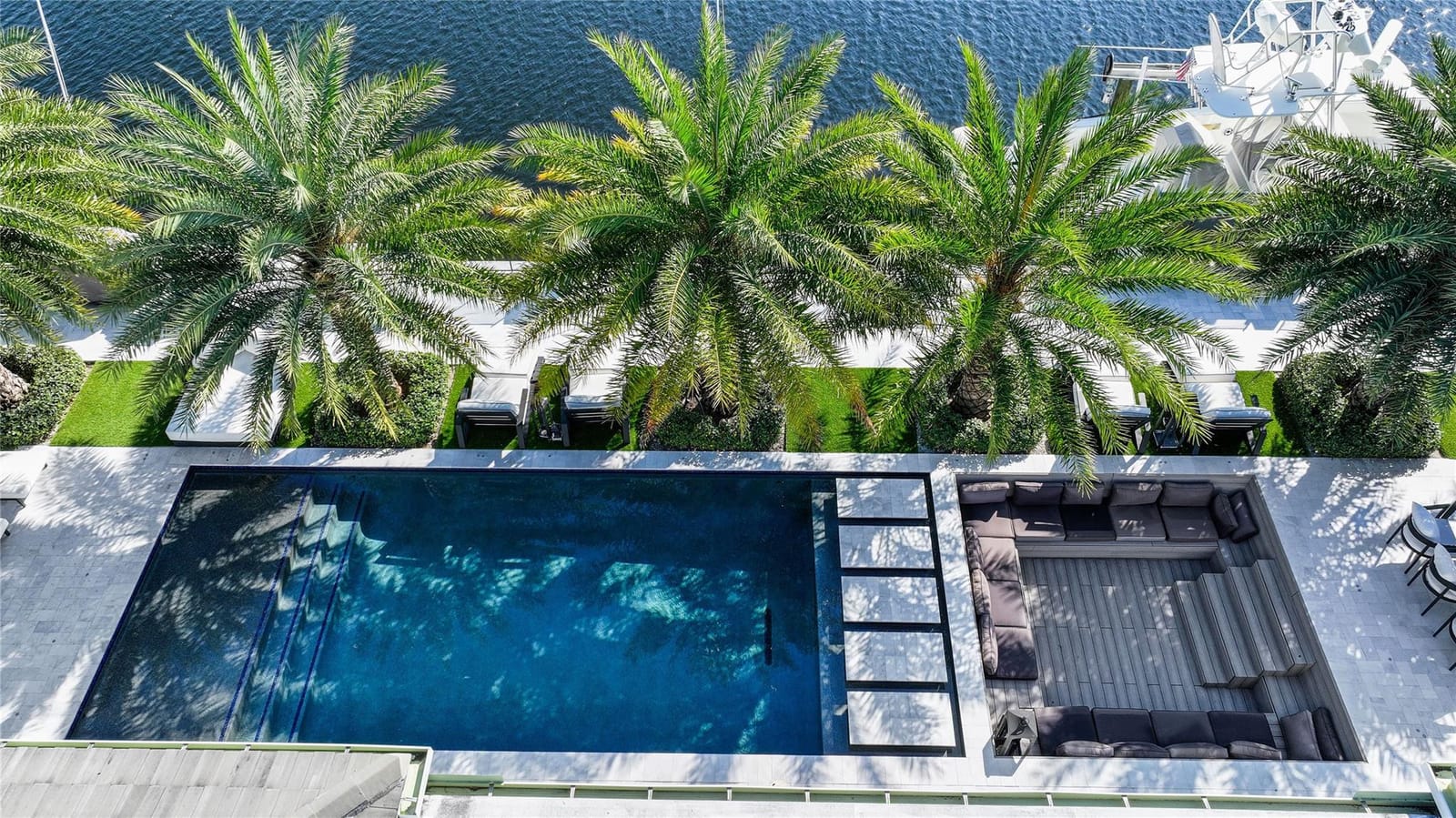 2300 SE 8TH Court, Pompano Beach, FL 33062 photo 4