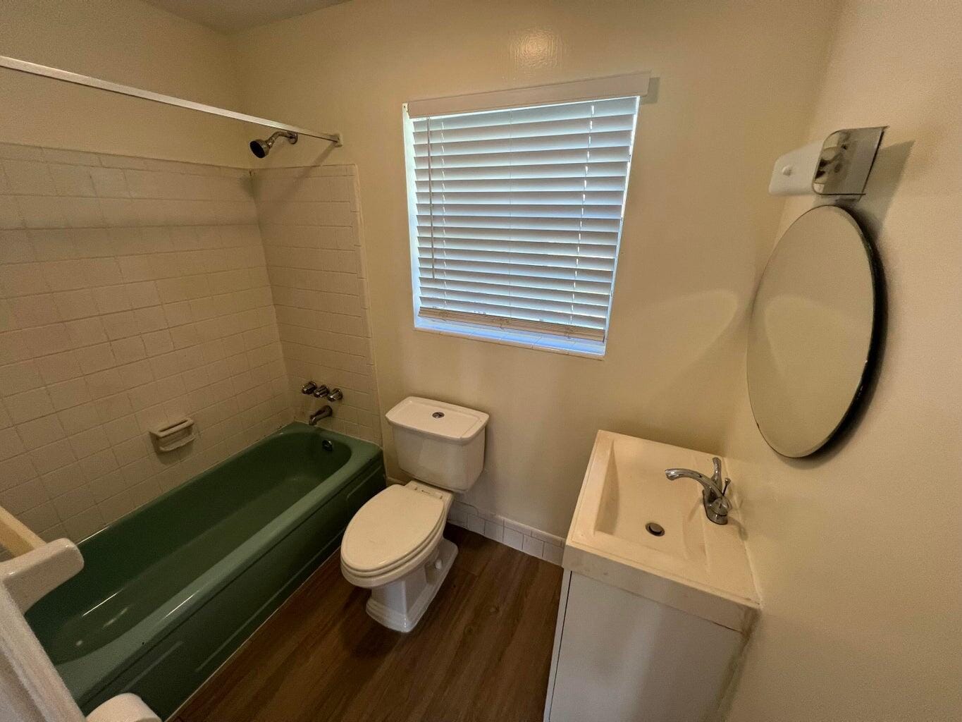 1150 W Blue Heron Boulevard 7, Riviera Beach, FL 33404 photo 4