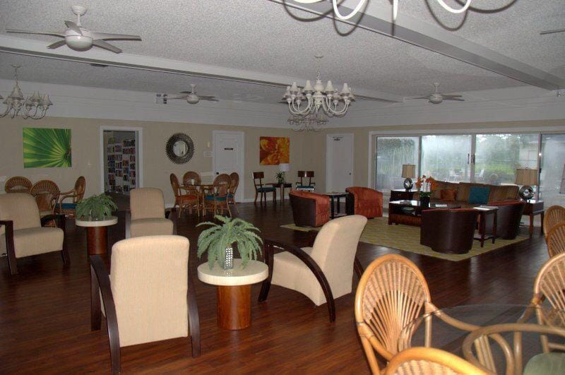 10101 S 44th Drive — photo 9
