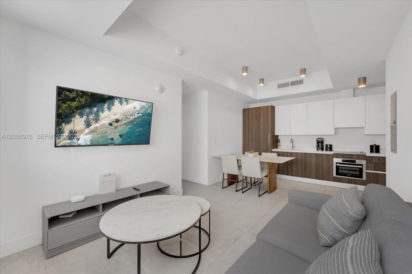 239 SW 9th Street 1603, Miami, FL 33130 photo 3