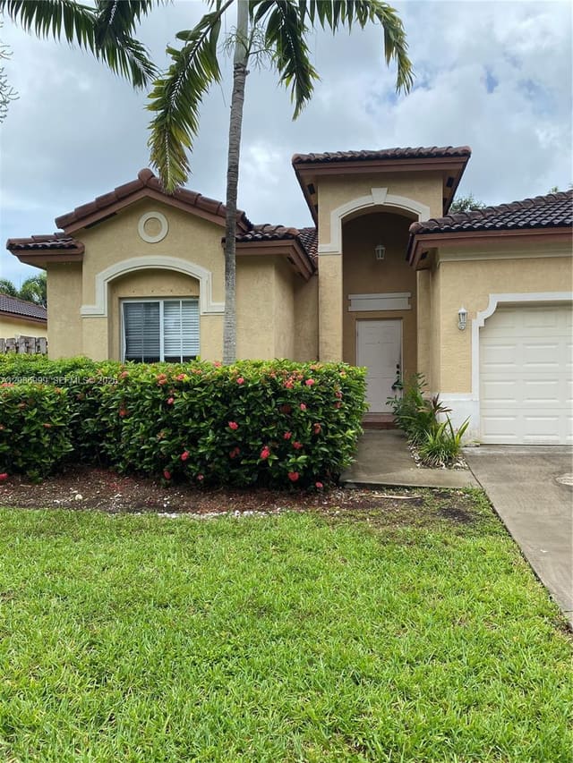 8982 SW 212th Terrace, Cutler Bay, FL 33189