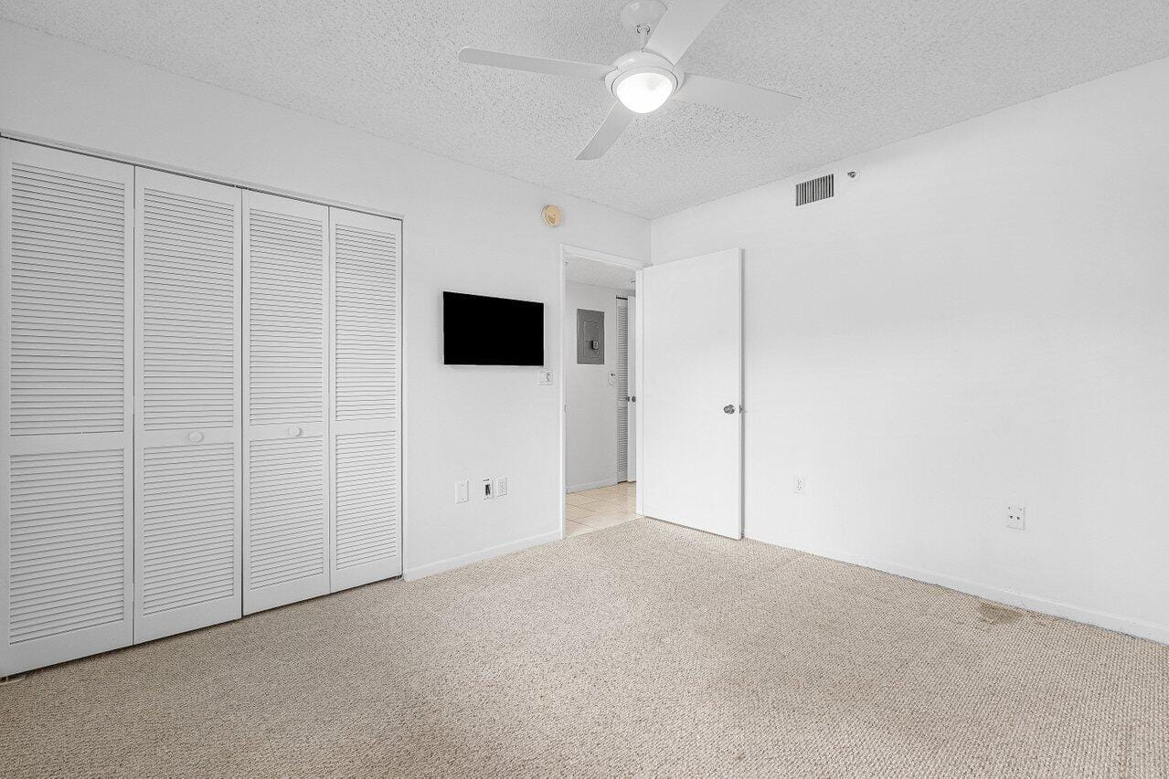 6112 Huntwick Terrace 102, Delray Beach, FL 33484 photo 23
