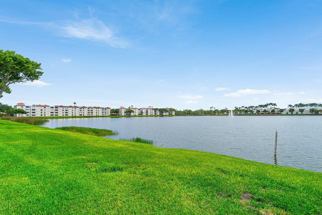 6112 Huntwick Terrace 102, Delray Beach, FL 33484 photo 29