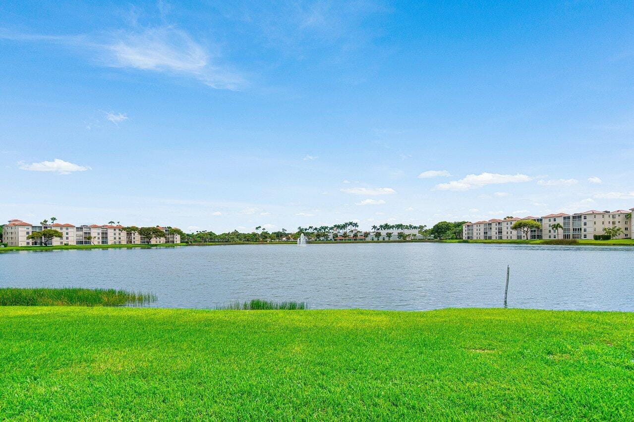6112 Huntwick Terrace 102, Delray Beach, FL 33484 photo 30