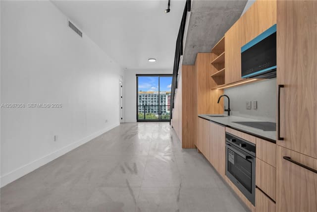 91 NW 27th Street 502, Miami, FL 33127