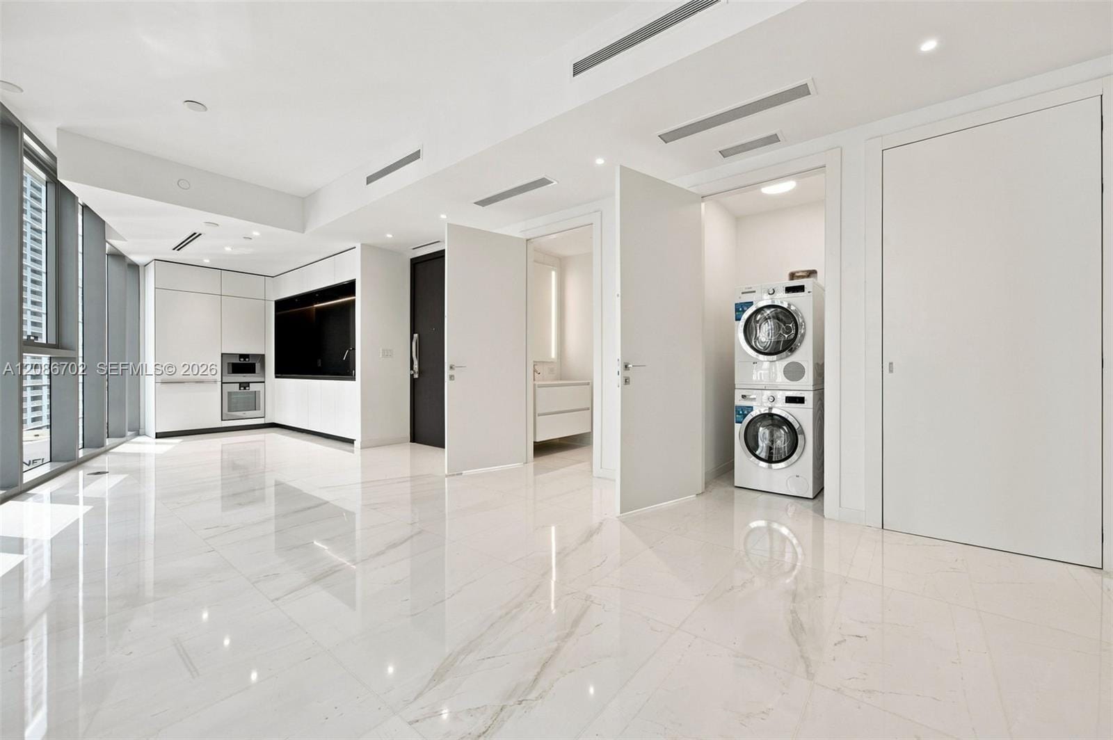 300 Biscayne Blvd Way 1106 — photo 5