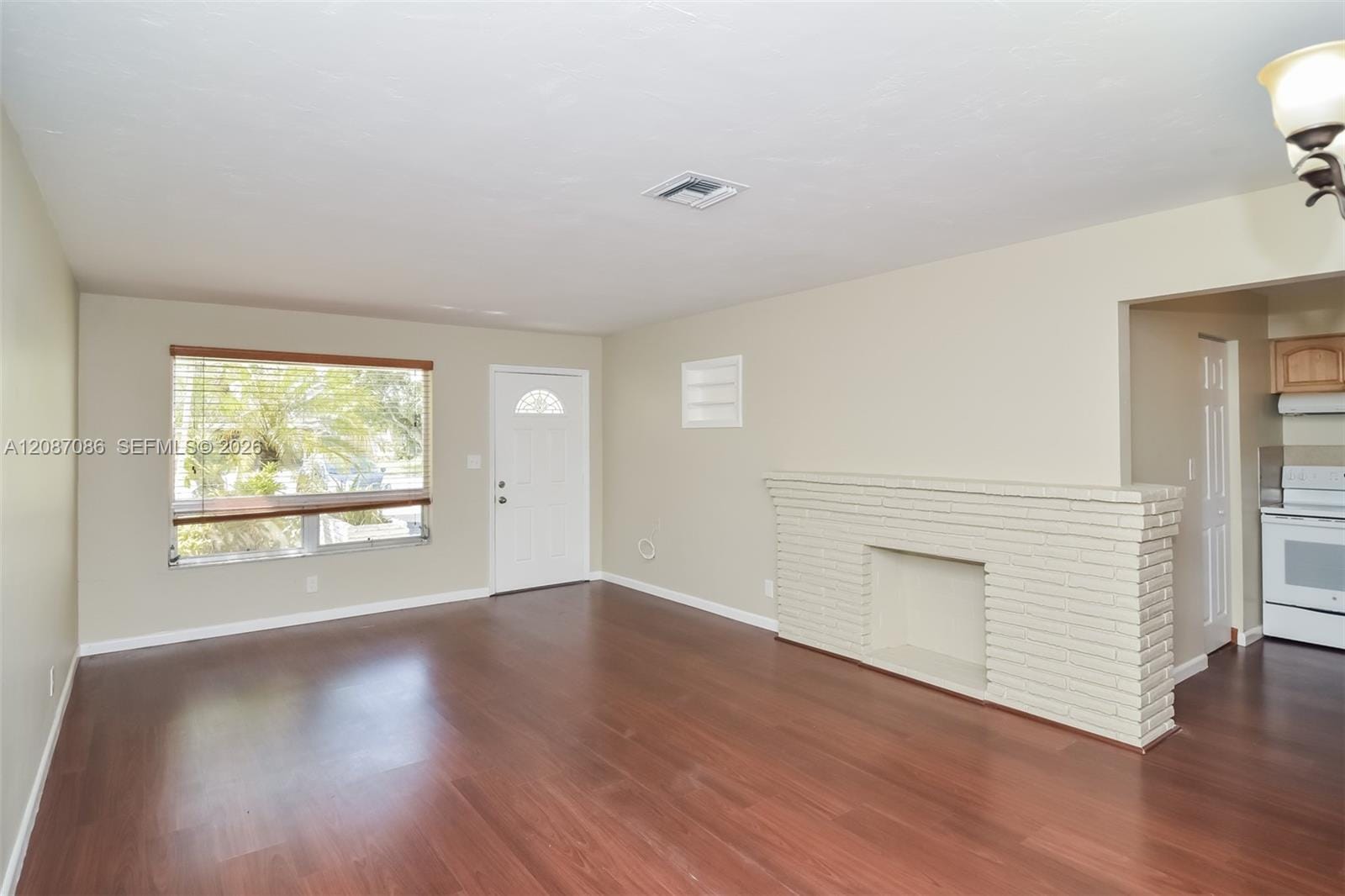 3141 SW 17th Street — photo 2