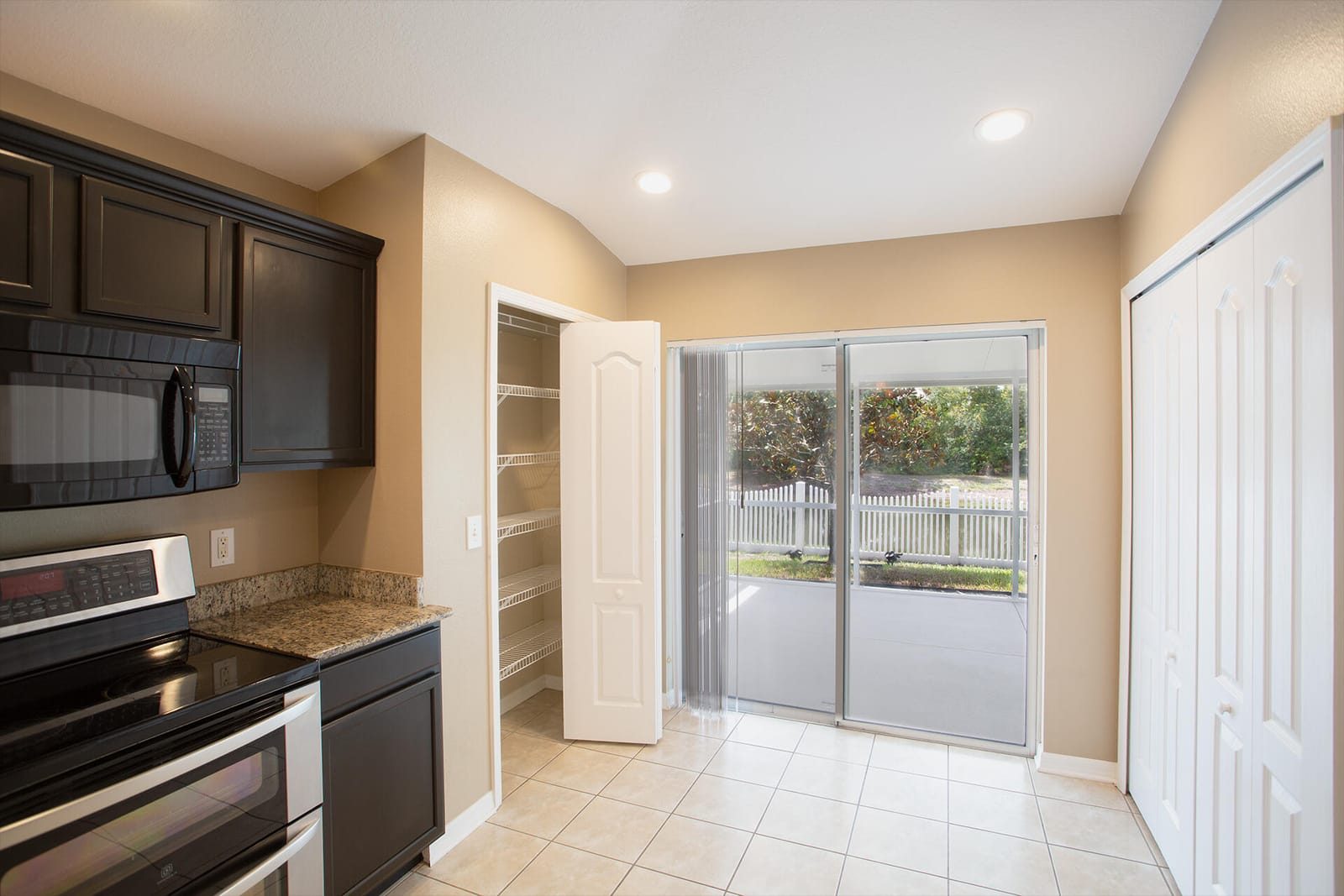 12307 CANYON Boulevard, Spring Hill, FL 34610 photo 9