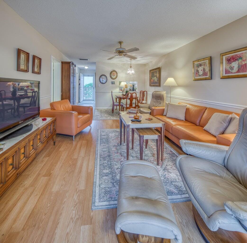 2728 GARDEN Drive N 413 — photo 4