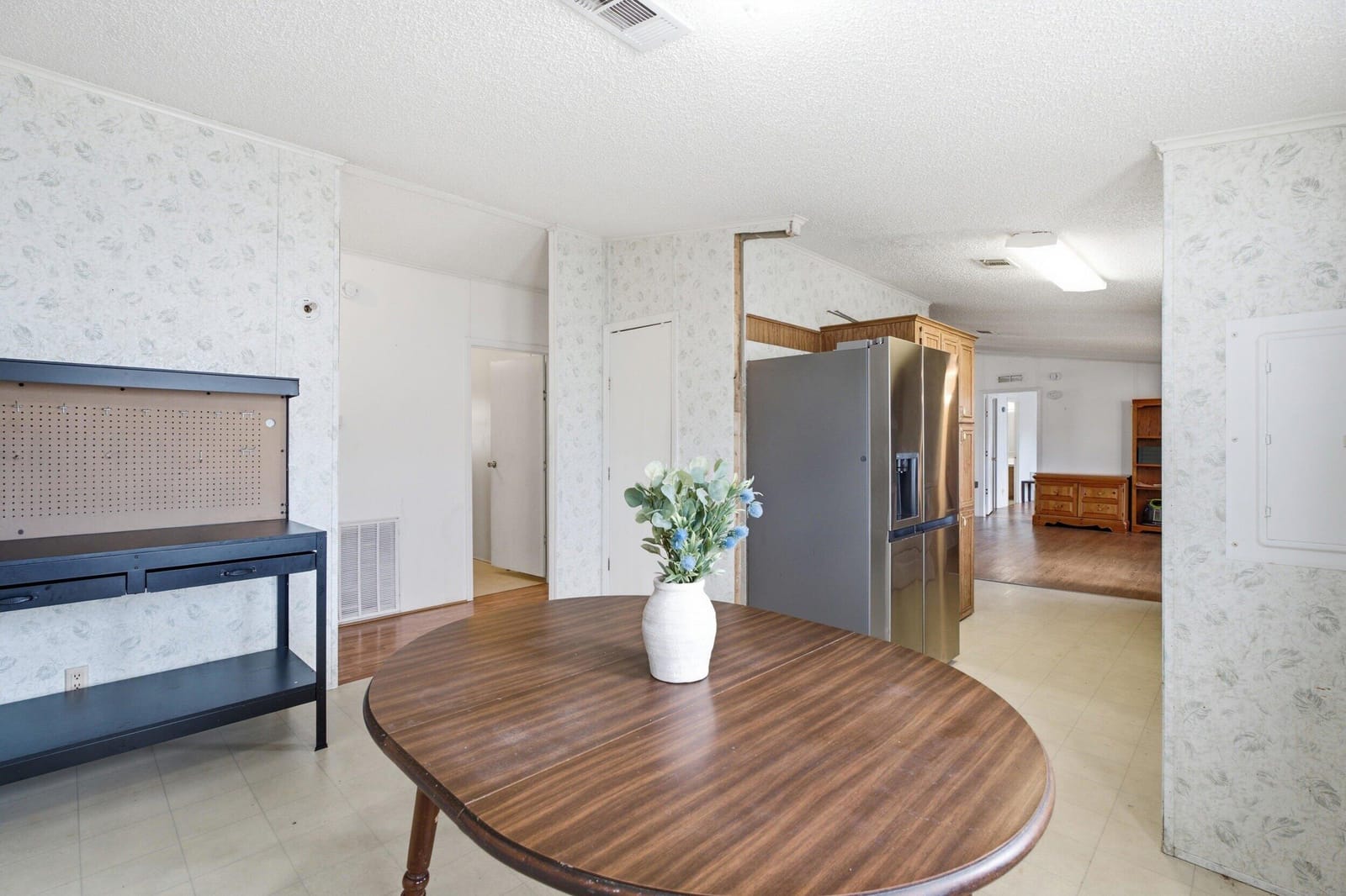 407 NE 9TH Avenue — photo 12