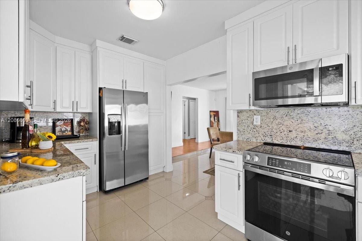 11125 SW 173rd Terrace, Miami, FL 33157 photo 2