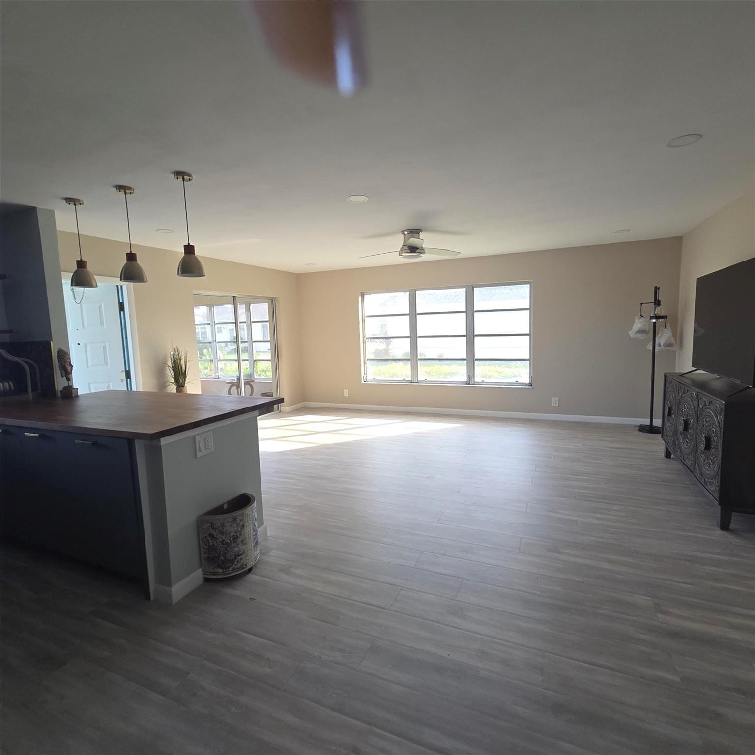 5385 LAKEFRONT Boulevard A — photo 11