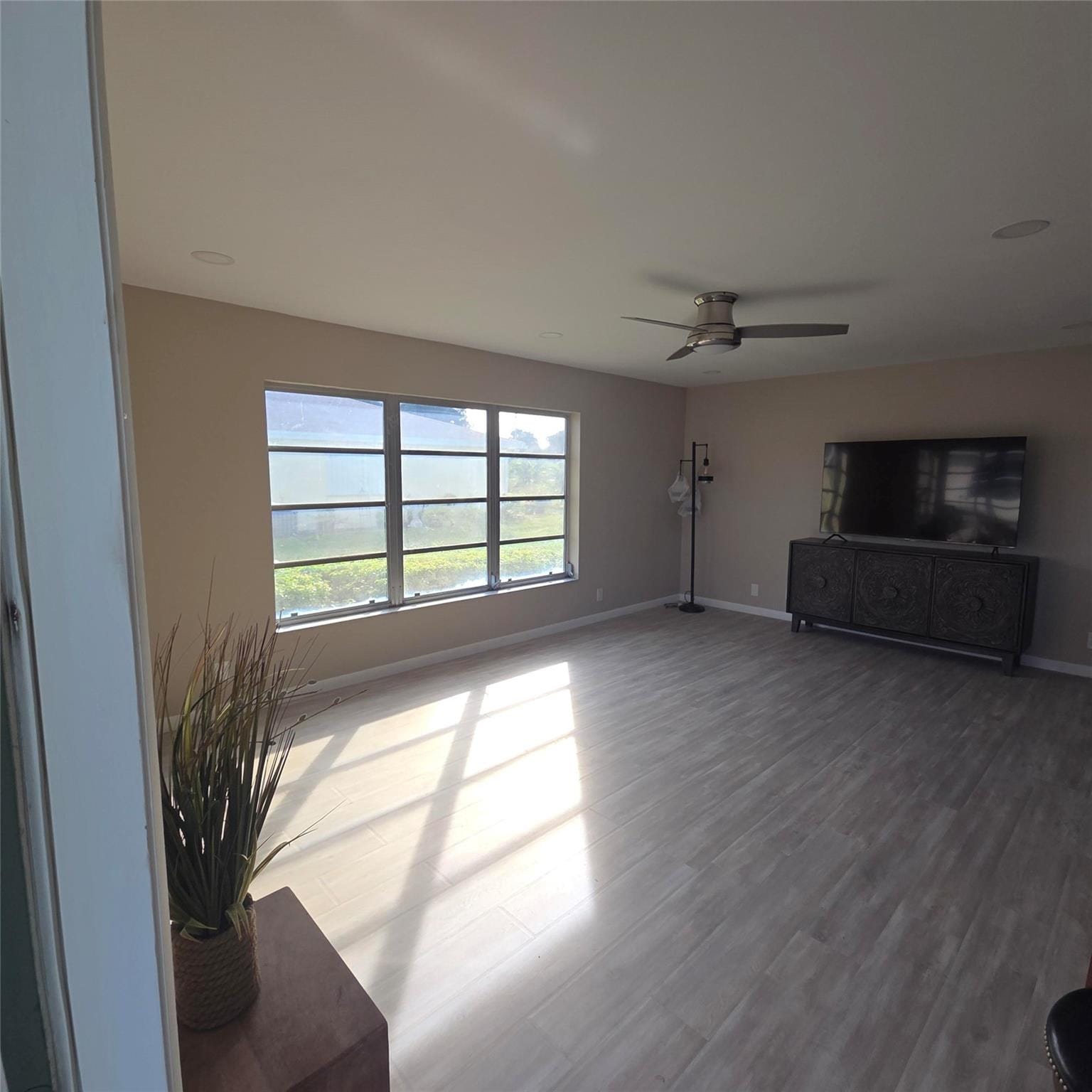 5385 LAKEFRONT Boulevard A — photo 9