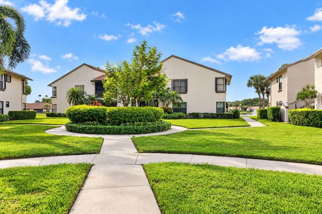 8565 Boca Glades Boulevard W F, Boca Raton, FL 33434