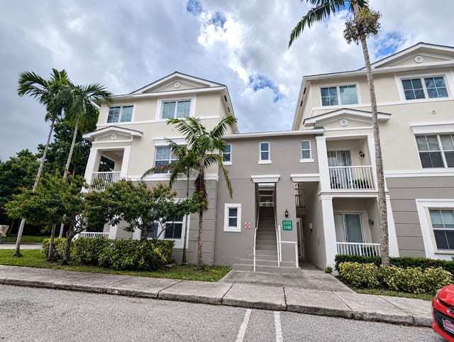 1114 Shoma Drive, Royal Palm Beach, FL 33411