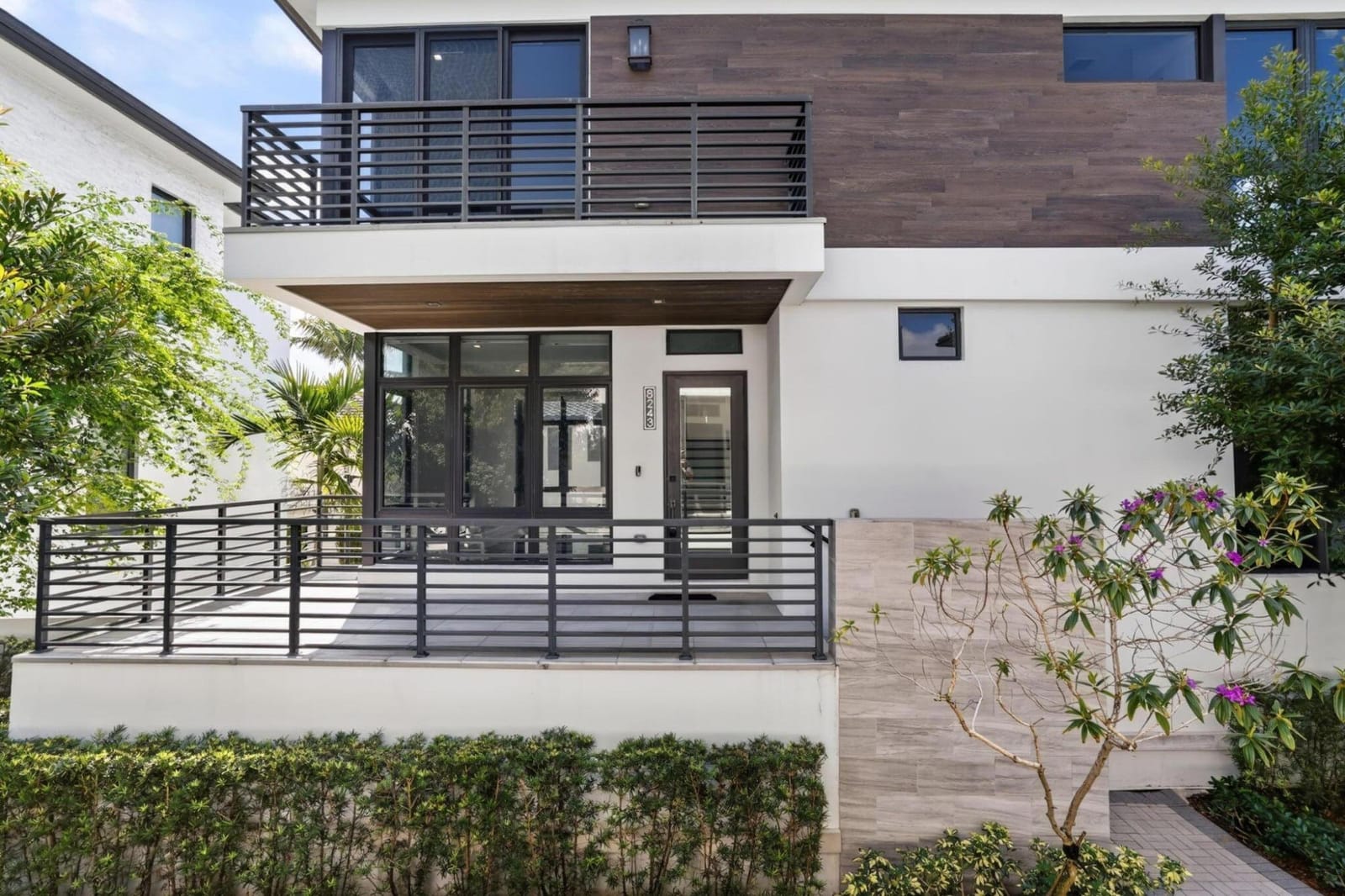 8243 NW 48th Street — photo 3