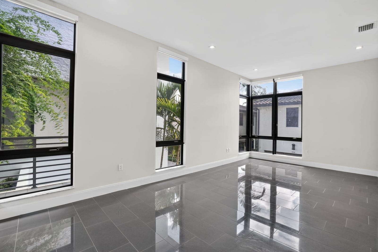 8243 NW 48th Street — photo 10