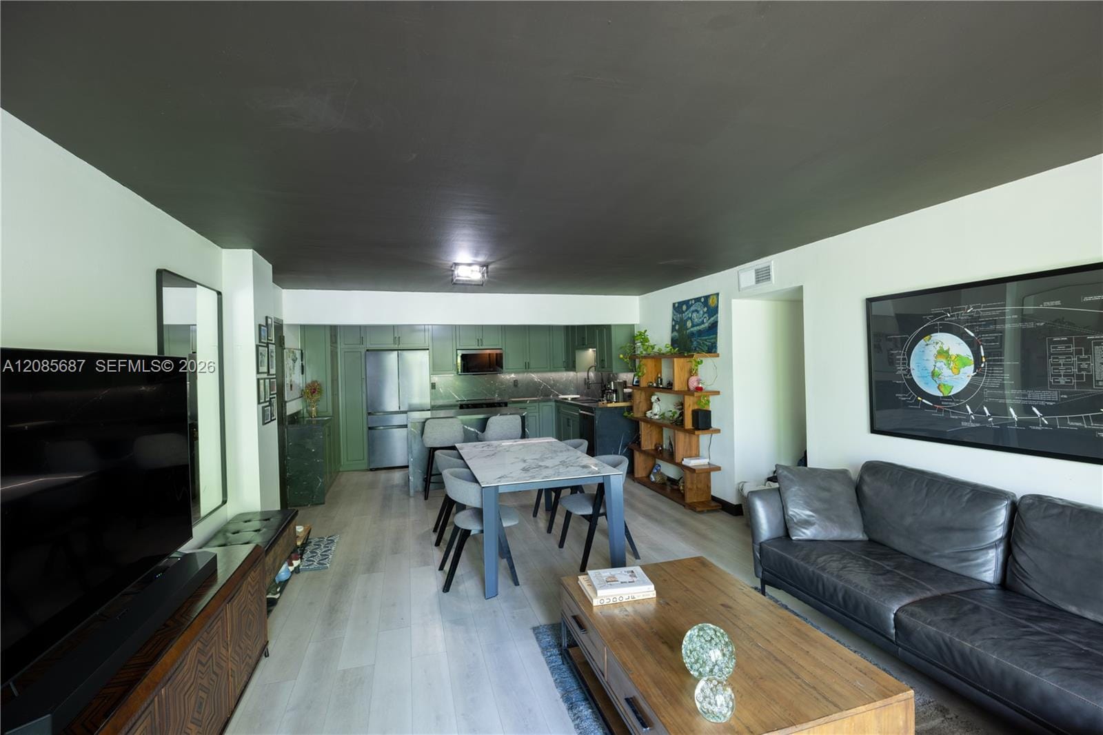 6801 Indian Creek Drive 201 — photo 4