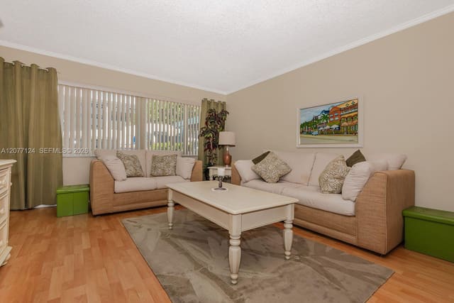 330 SE 2nd Street 101H, Hallandale Beach, FL 33009
