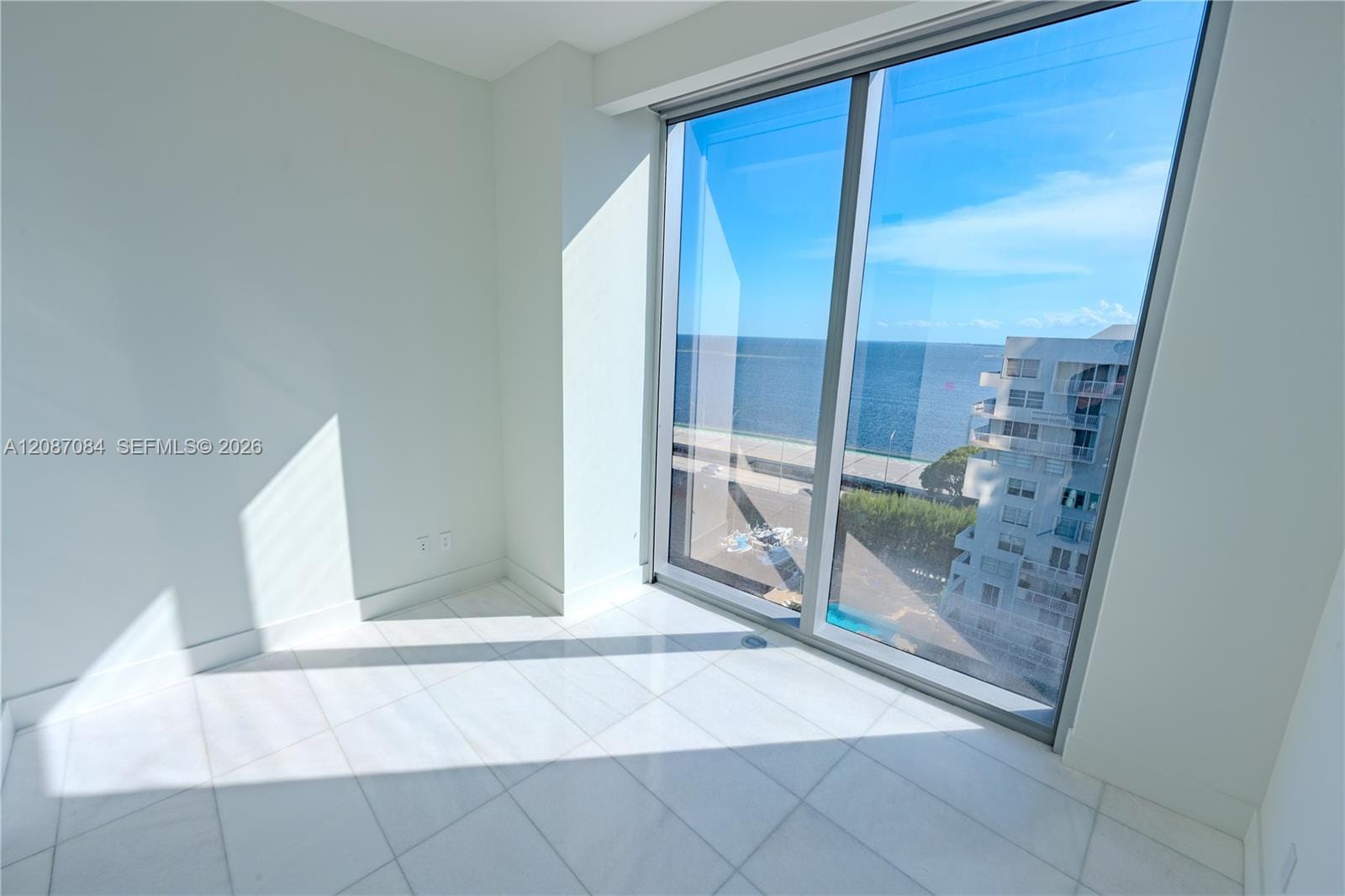 175 SE 25th Road 1002 — photo 11