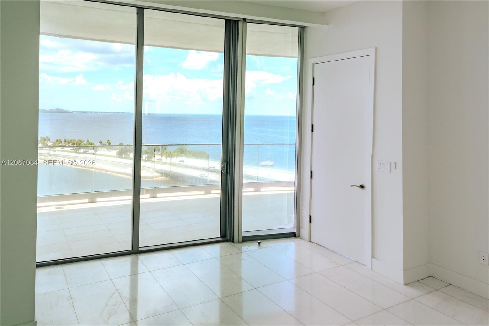 175 SE 25th Road 1002 — photo 5