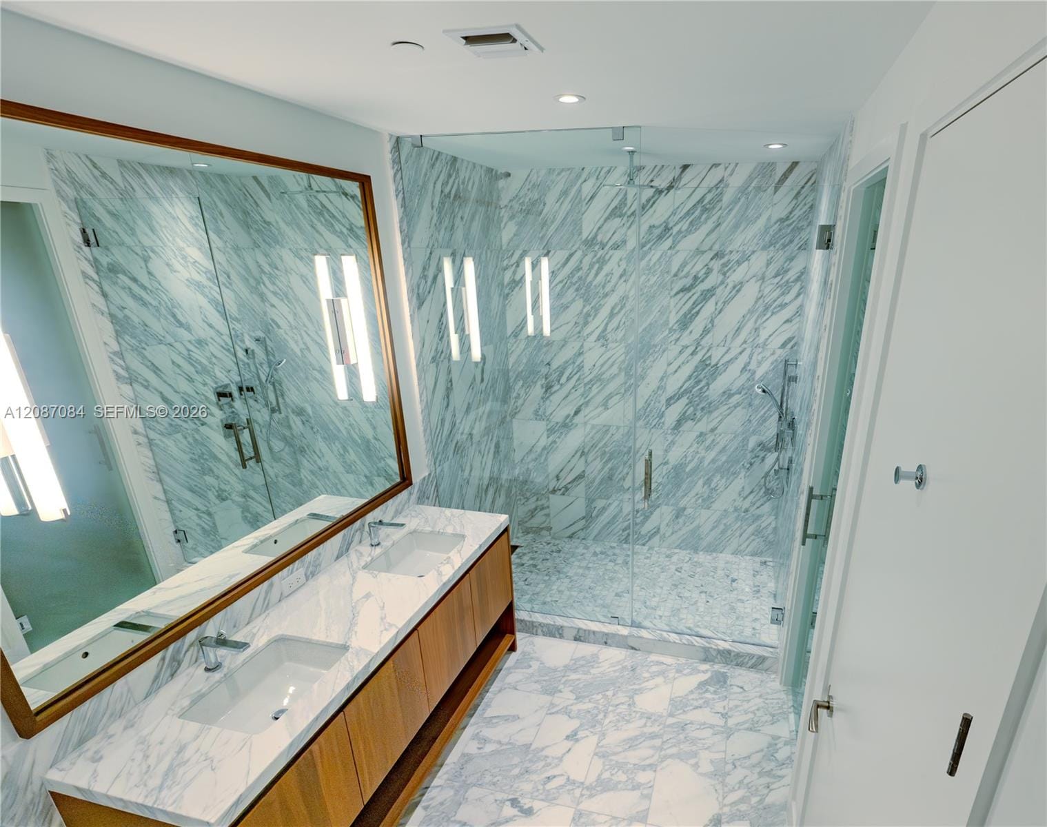 175 SE 25th Road 1002 — photo 10