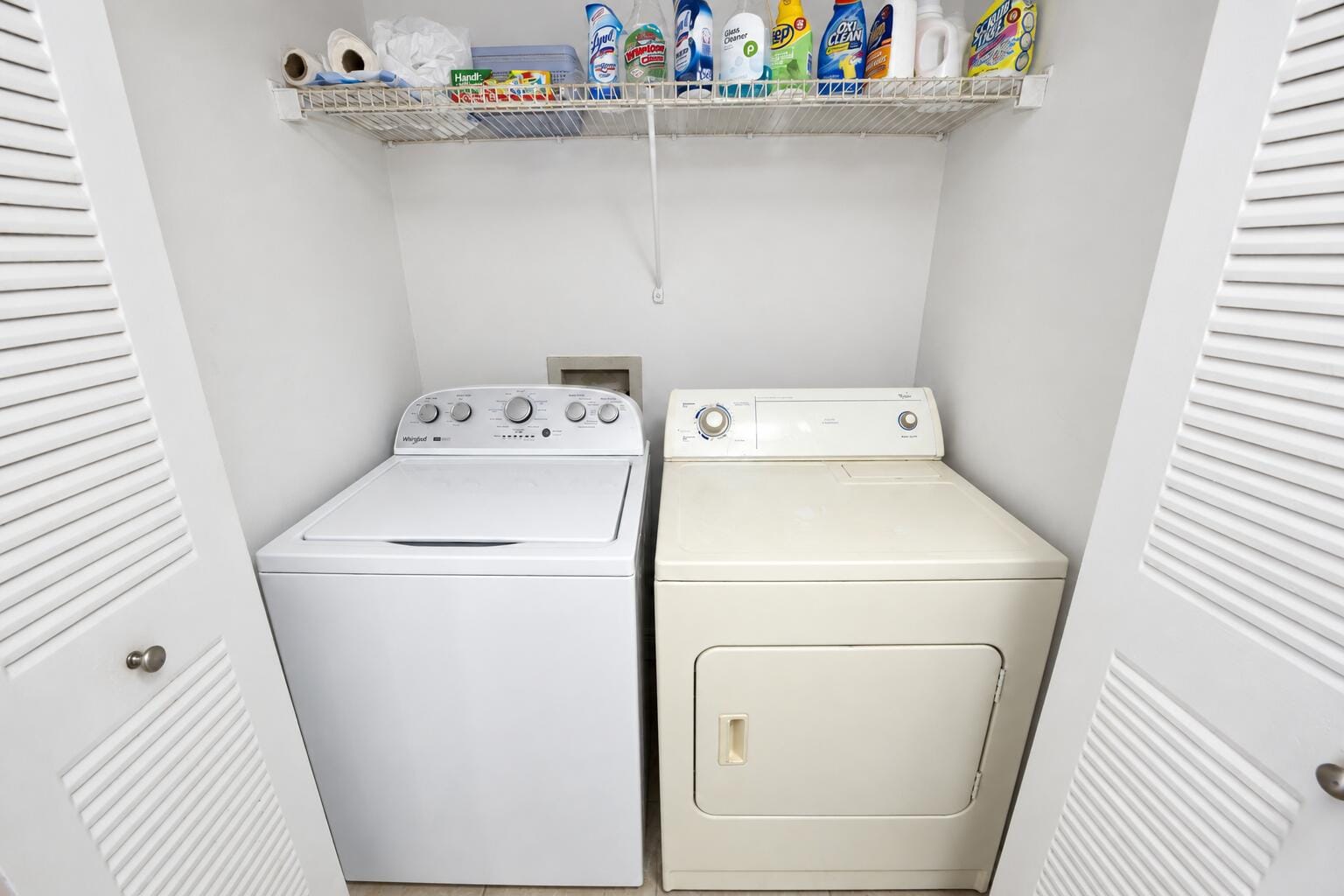 1604 Meadows Circle W — photo 11