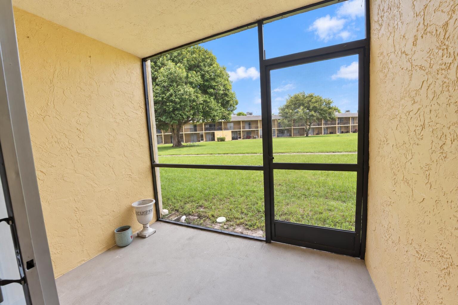 1604 Meadows Circle W, Boynton Beach, FL 33436 photo 15