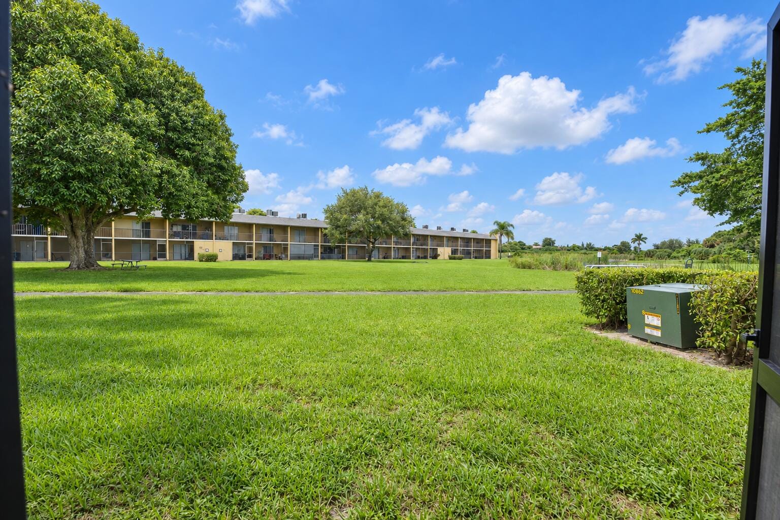 1604 Meadows Circle W, Boynton Beach, FL 33436 photo 17