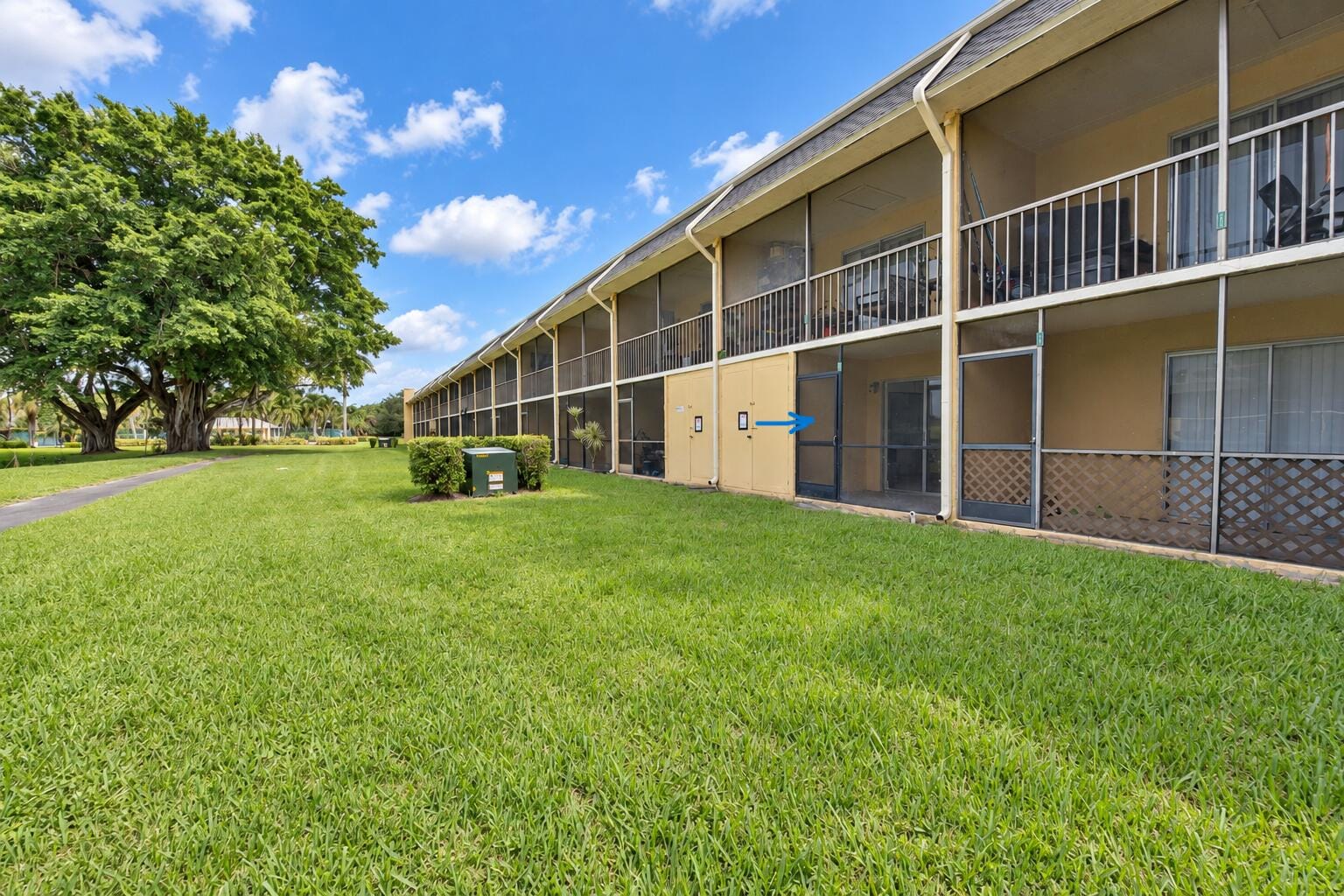 1604 Meadows Circle W, Boynton Beach, FL 33436 photo 19