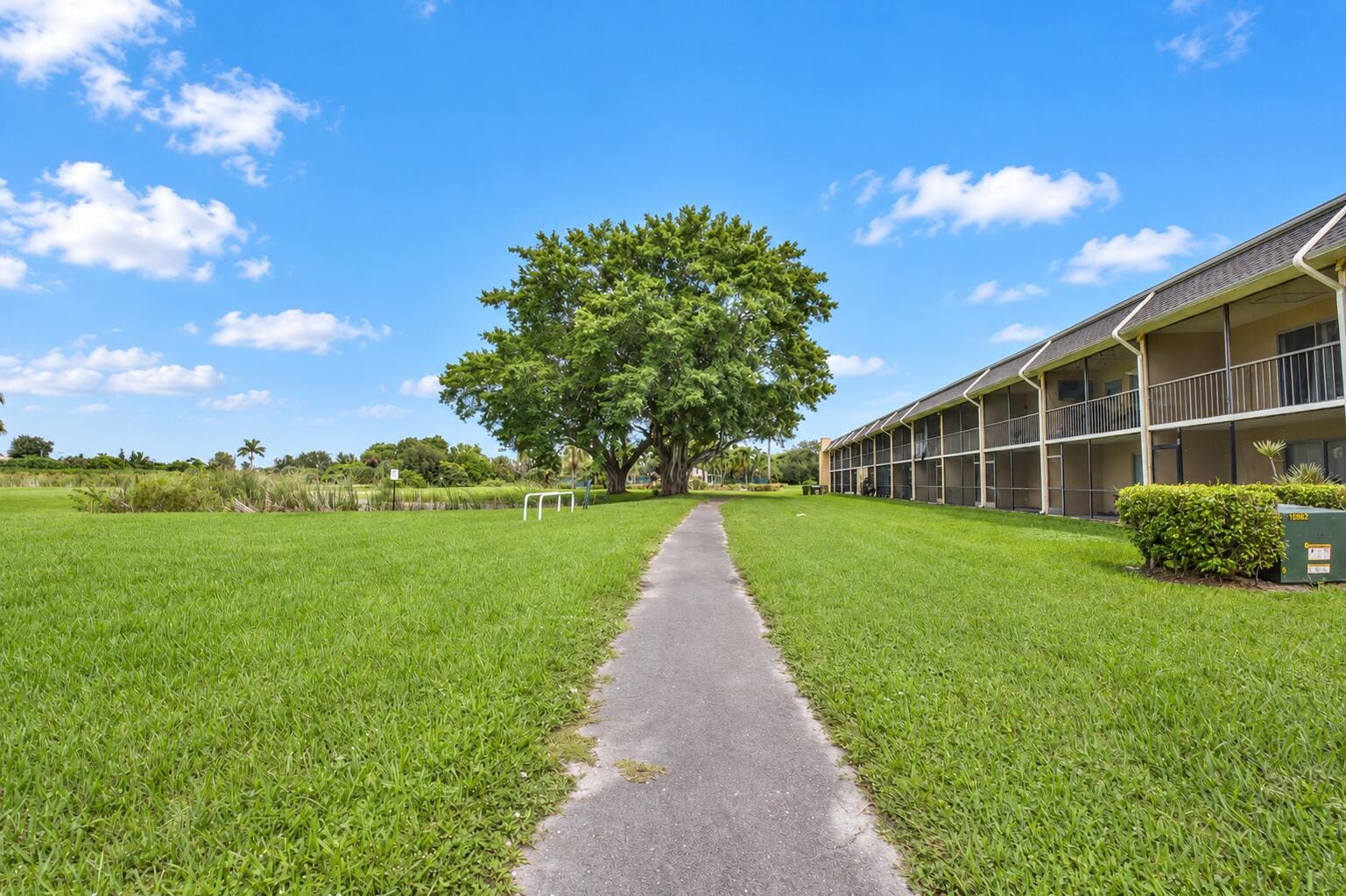 1604 Meadows Circle W, Boynton Beach, FL 33436 photo 20