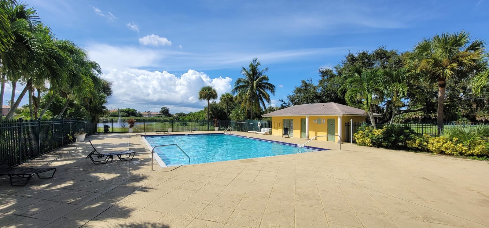 1604 Meadows Circle W, Boynton Beach, FL 33436 photo 25