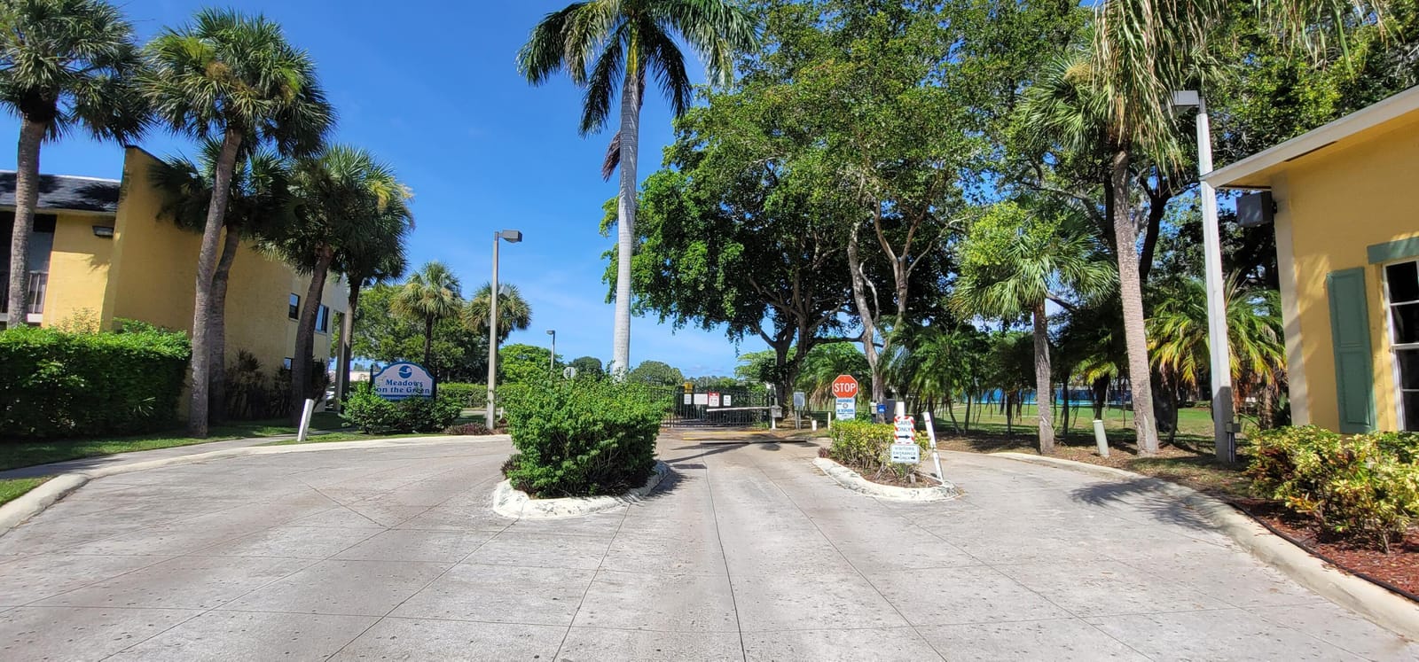 1604 Meadows Circle W, Boynton Beach, FL 33436 photo 27