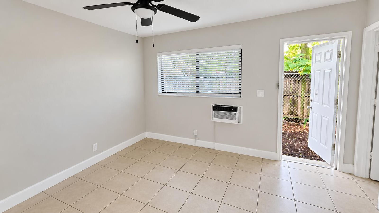 435 NW 41st Street 2, Oakland Park, FL 33309 photo 17