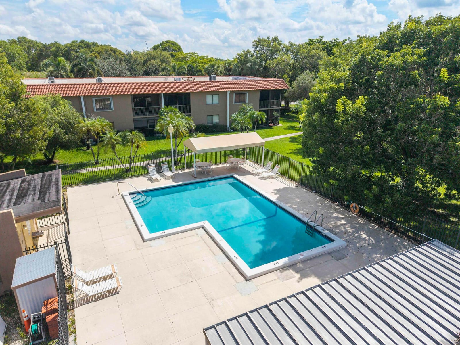 435 LAKEVIEW Drive 104, Weston, FL 33326 photo 21