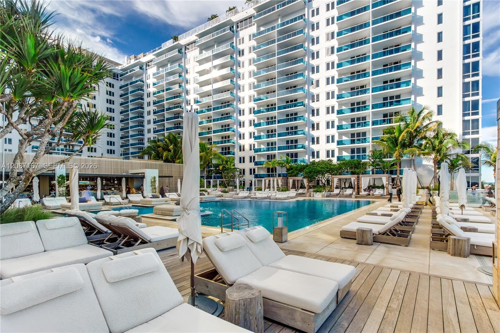 2301 Collins Avenue 1026 — photo 2