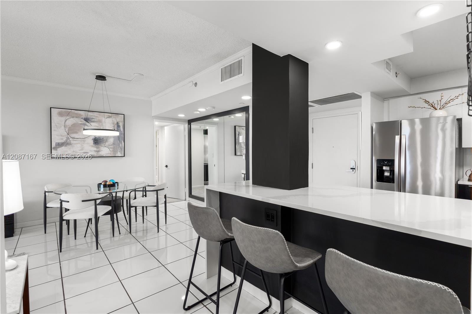 2301 Collins Avenue 1026 — photo 10