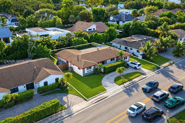 20120 Highland Lakes Boulevard, Miami, FL 33179
