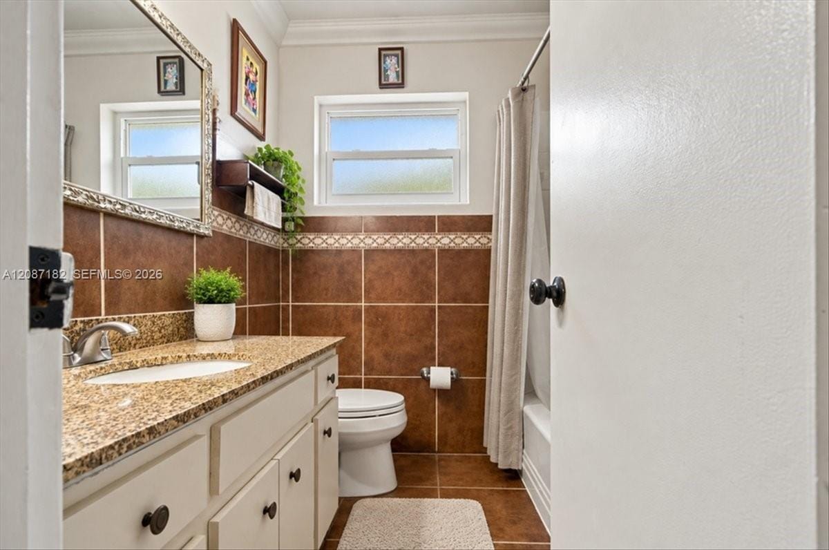 20120 Highland Lakes Boulevard, Miami, FL 33179 photo 22
