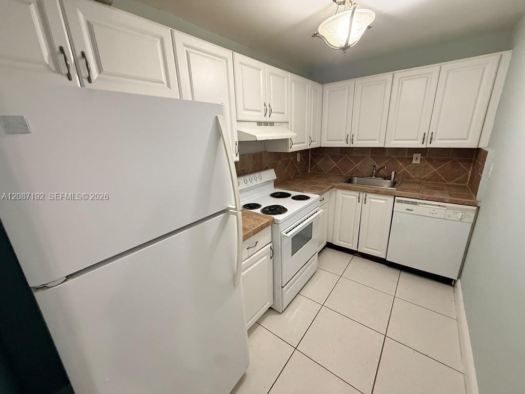 17530 NW 68th Avenue C4010, Hialeah, FL 33015 photo 7