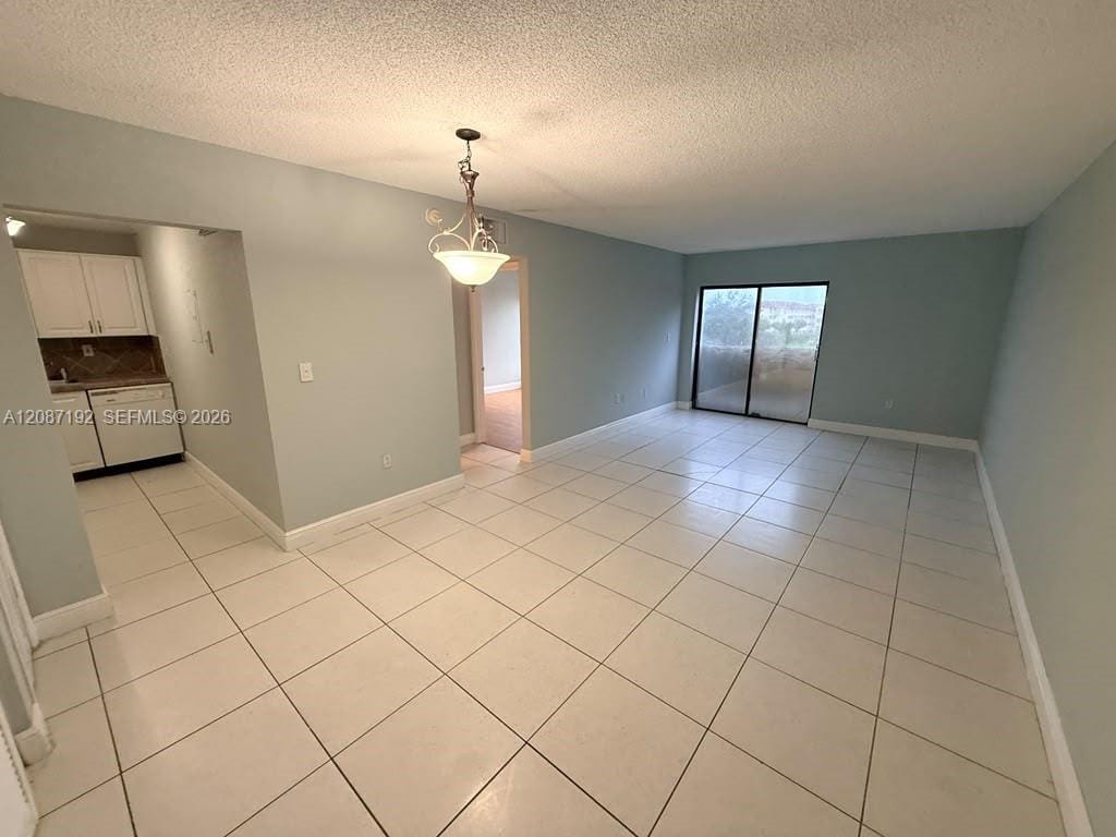 17530 NW 68th Avenue C4010, Hialeah, FL 33015 photo 9