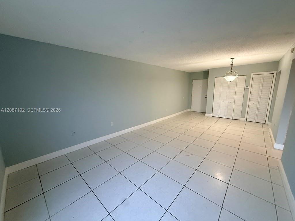 17530 NW 68th Avenue C4010, Hialeah, FL 33015 photo 10