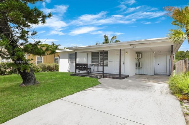 1103 S F Street, Palm Beach, FL 33460