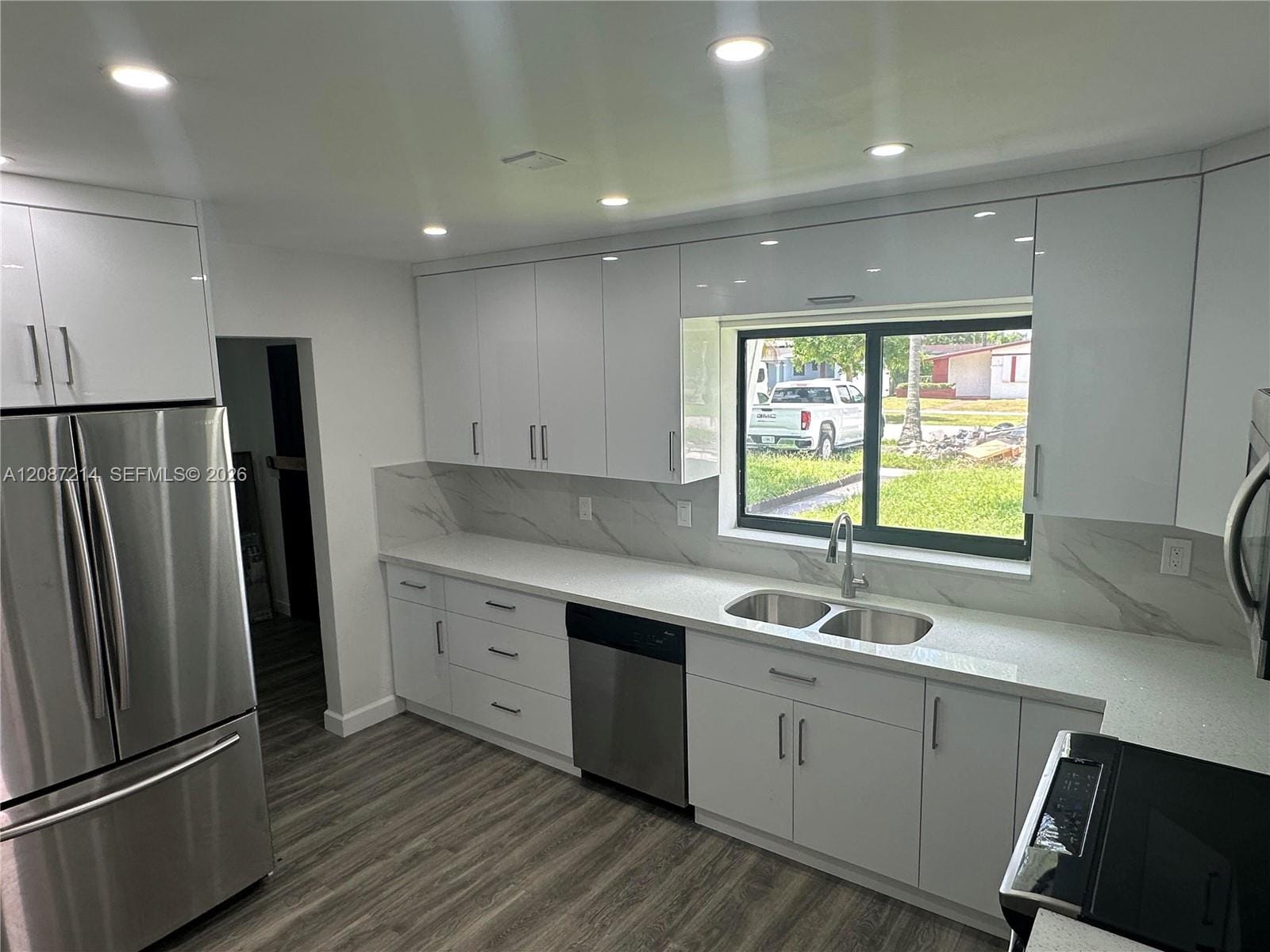 2025 NW 191st Street — photo 2