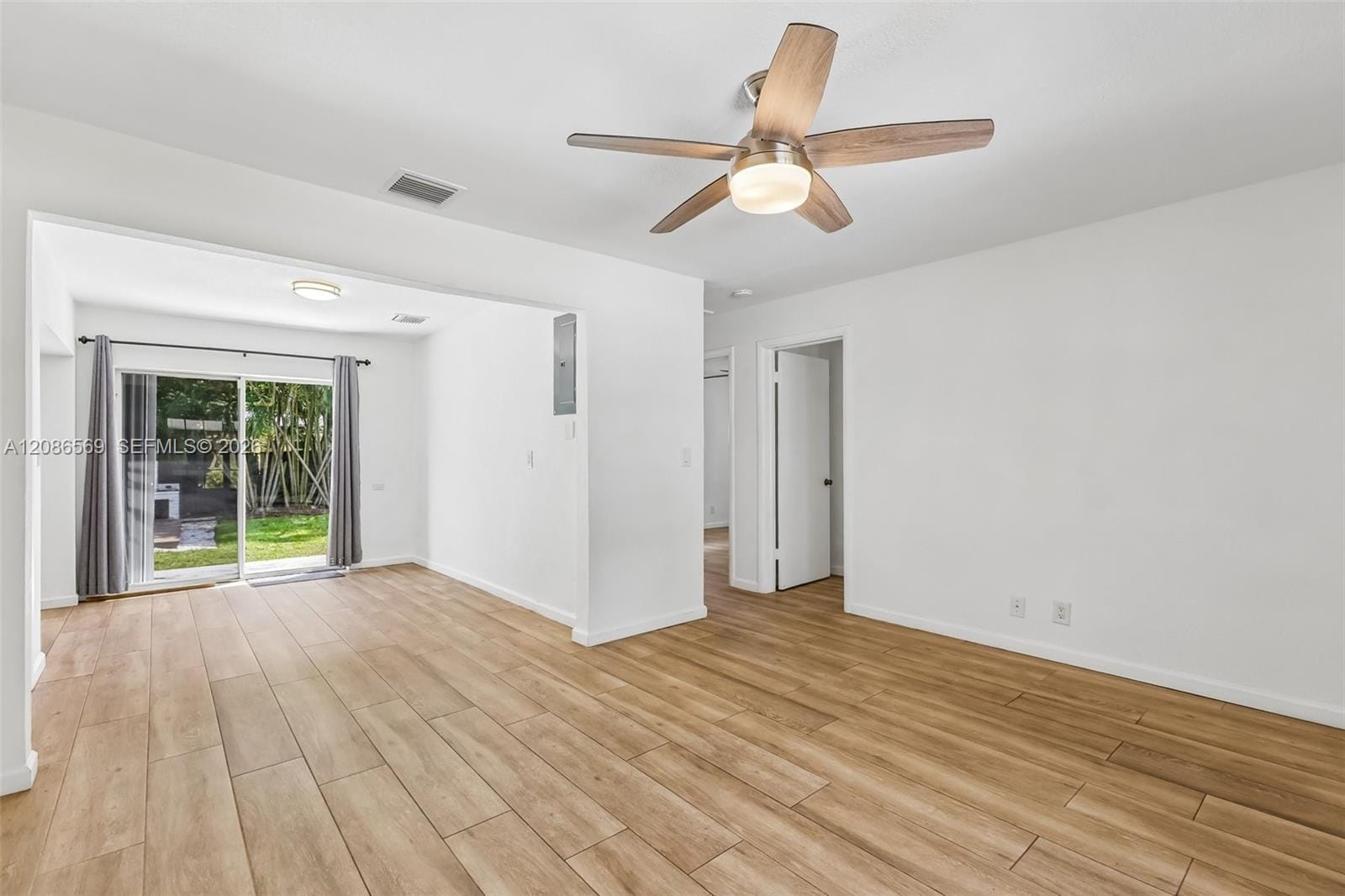 5364 NE 2nd Avenue, Oakland Park, FL 33334 photo 12