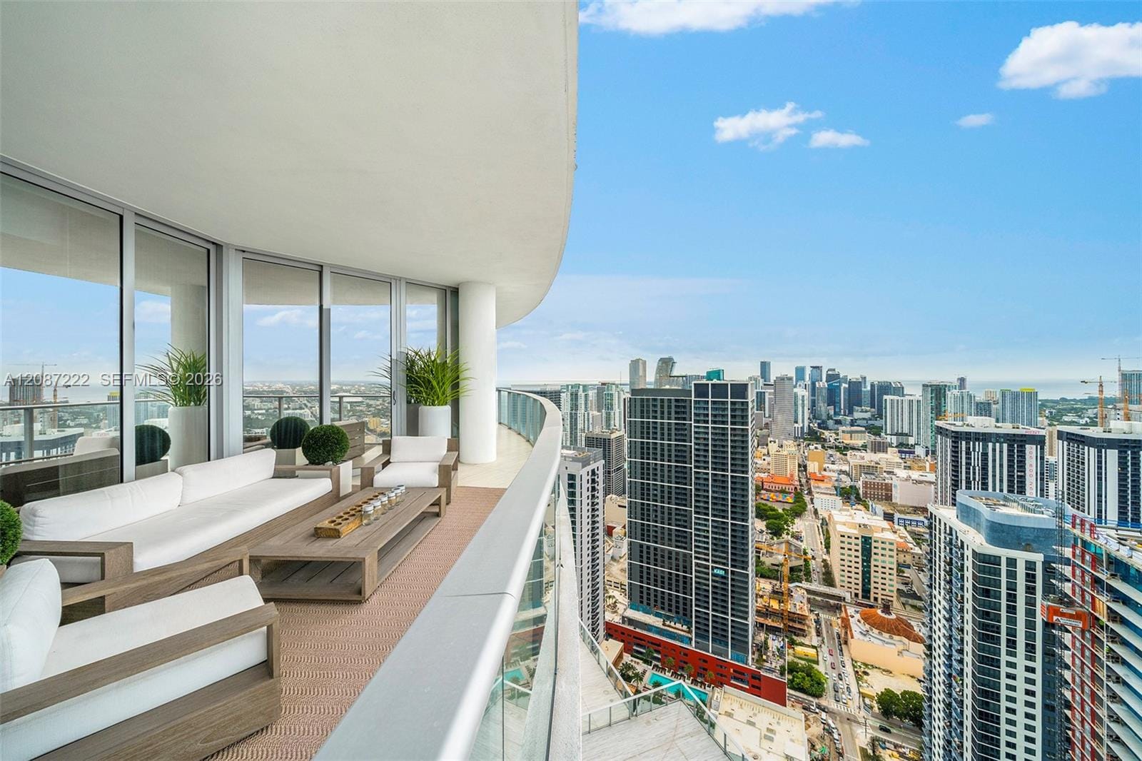 851 NE 1st Avenue 5312, Miami, FL 33132 photo 18