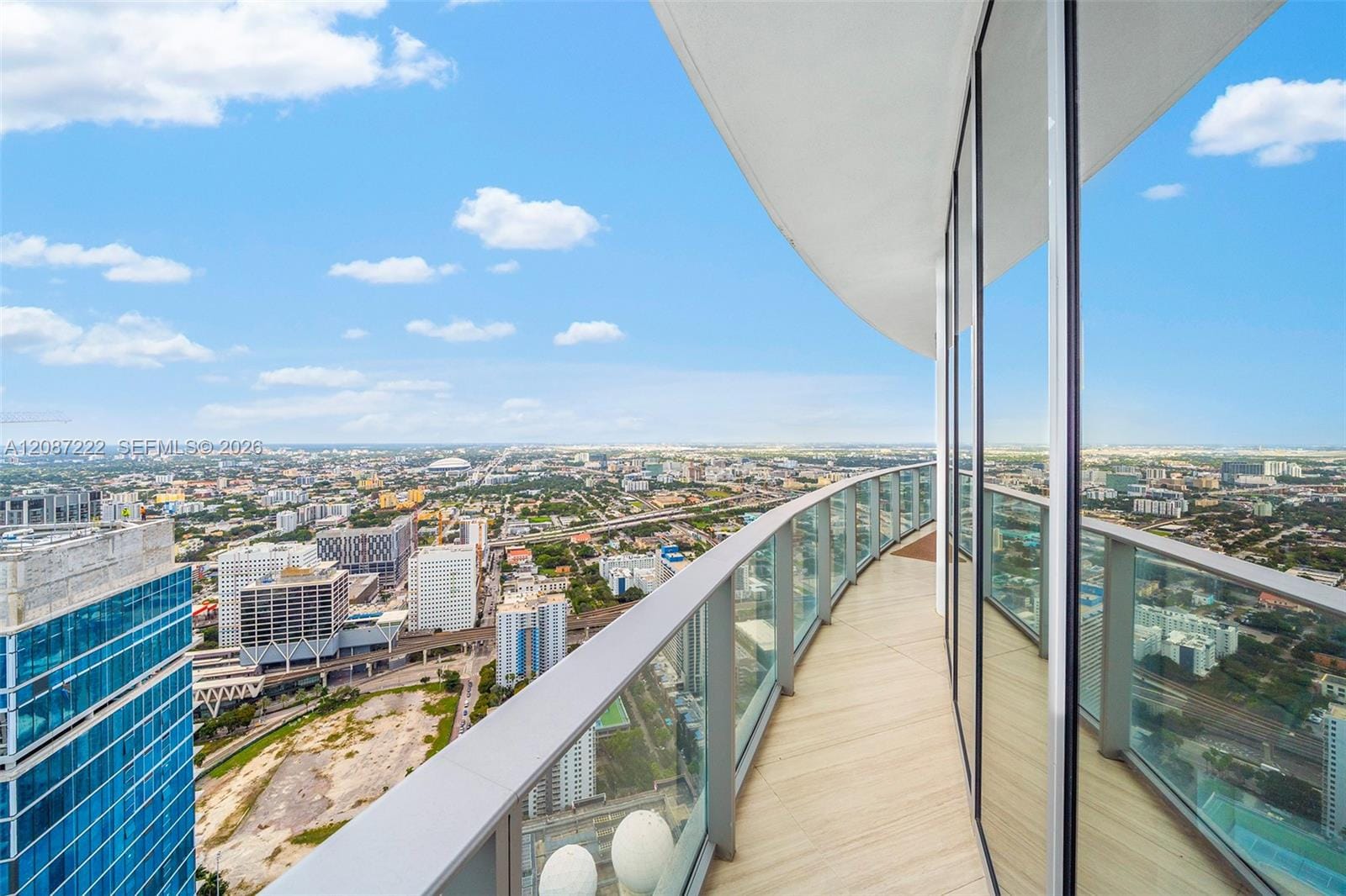851 NE 1st Avenue 5312, Miami, FL 33132 photo 21