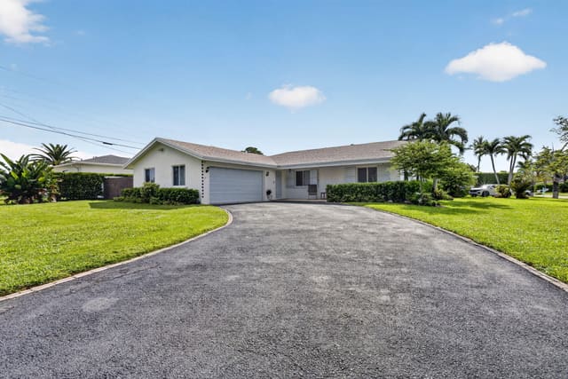 617 Heron Drive, Delray Beach, FL 33444
